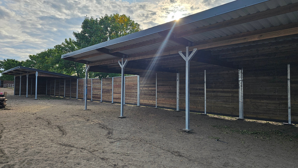 Offenstallanlage mit ROCK Steel System – Referenz Jühnsdorf