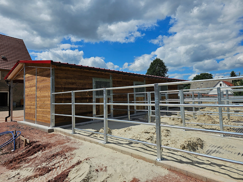 Paddockzaun für Pferde für Reitplatz und Offenstall