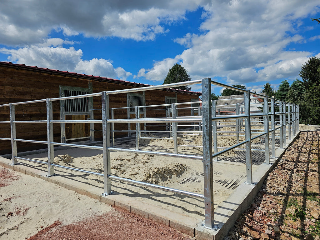 Paddockzaun für Pferde 3-reihiges Zaunsystem aus Stahl
